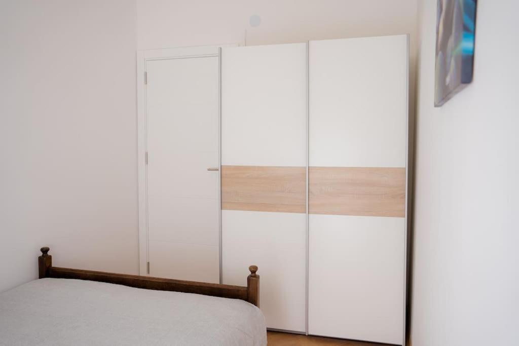 Downtown, Spacious, 2 Bedroom Apartment Belgrad Exteriör bild